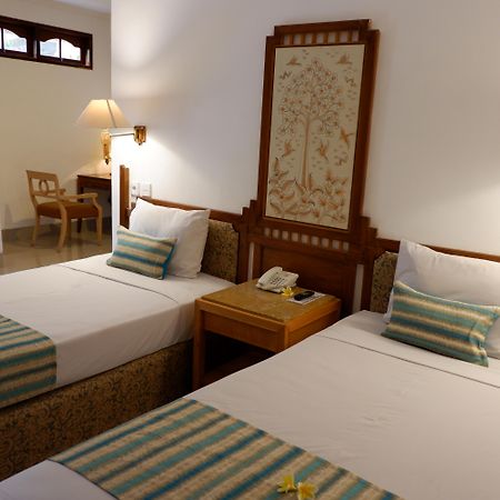 Seminyak Paradiso Hotel מראה חיצוני תמונה