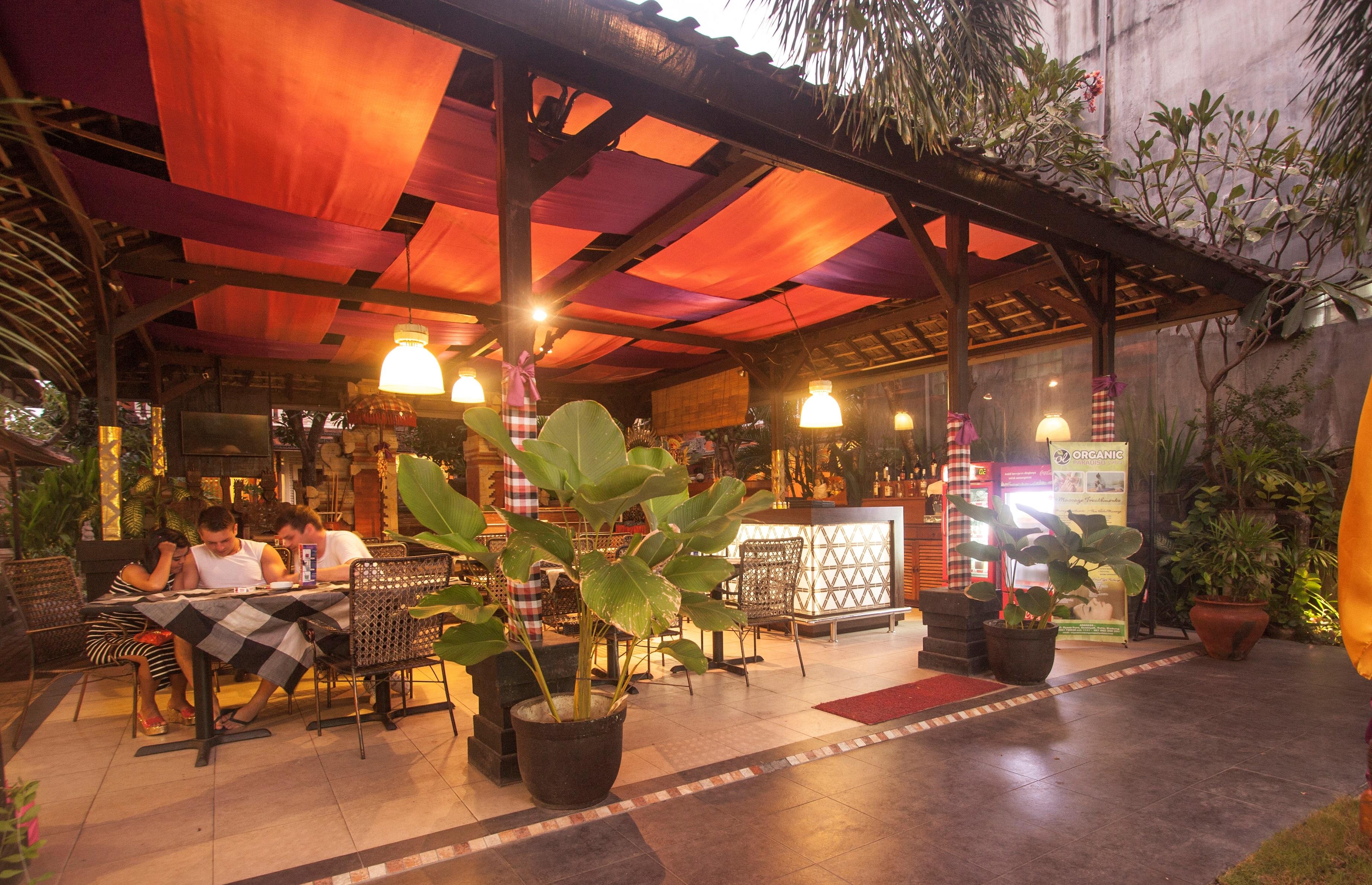 Seminyak Paradiso Hotel מראה חיצוני תמונה