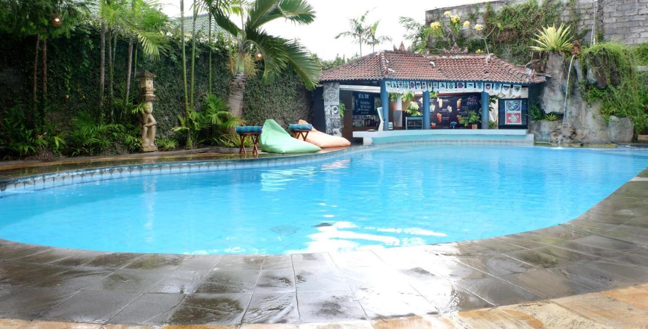 Seminyak Paradiso Hotel מראה חיצוני תמונה