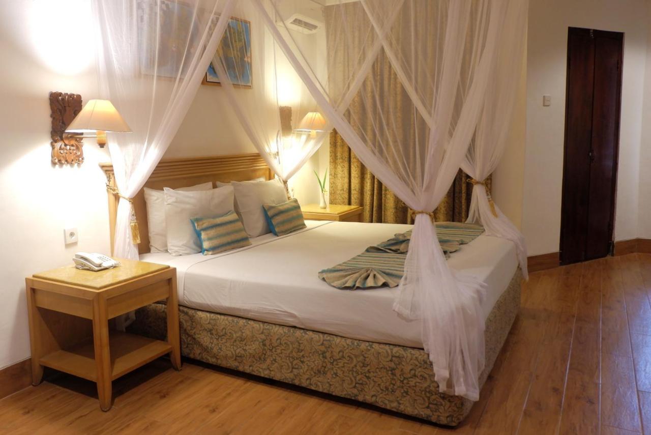 Seminyak Paradiso Hotel מראה חיצוני תמונה
